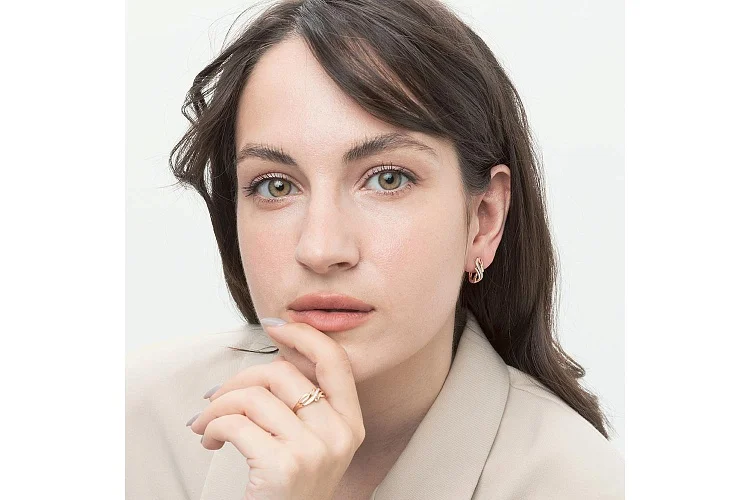 Серьги из красного золота с 18 бриллиантами