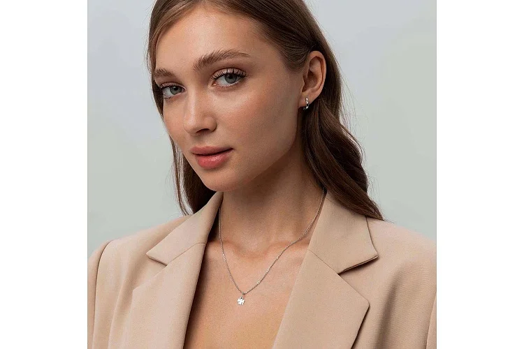 Подвеска Клевер из белого золота без вставок