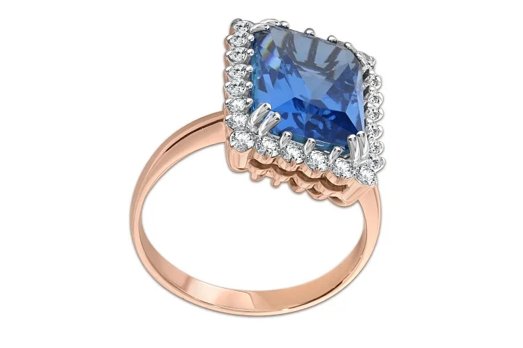 Кольцо из красного золота с наноситалом и 24 фианитами