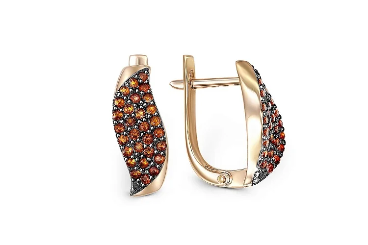 Серьги из красного золота с 60 фианитами