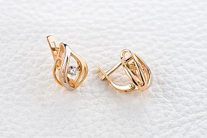 Серьги из красного золота с 2 фианитами