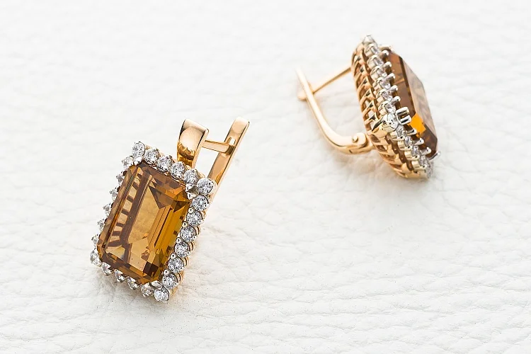 Серьги из красного золота с 2 султанитами и 48 фианитами