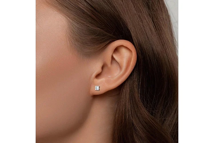 Серьги-пусеты Малинки из белого золота с 18 бриллиантами