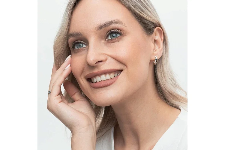 Серьги из красного золота с 2 топазами лондон и 16 фианитами