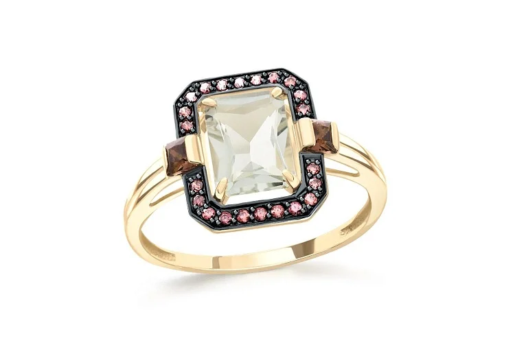 Кольцо из жёлтого золота с празиолитом, фианитами и раухтопазами