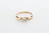 Кольцо из красного золота с кристаллом swarovski