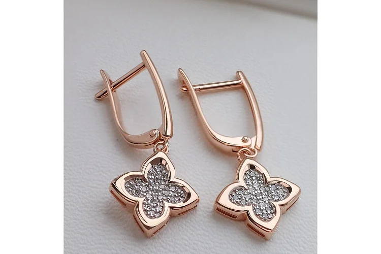 Серьги Клевер из красного золота с 42 выращенными бриллиантами