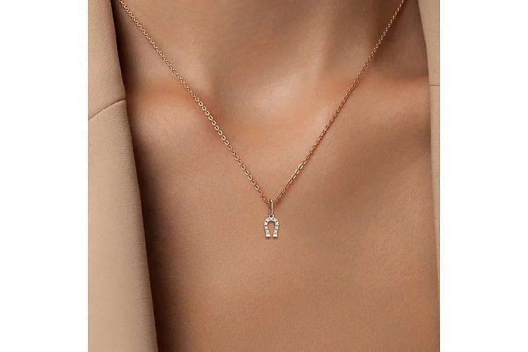 Подвеска из красного золота с 9 фианитами