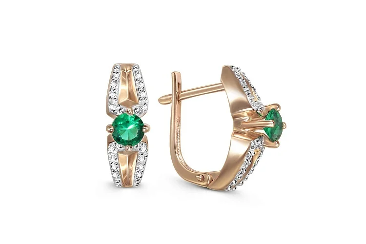 Серьги из красного золота с 2 изумрудами и 32 фианитами