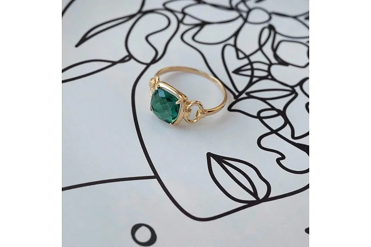 Кольцо из жёлтого золота с кварцем