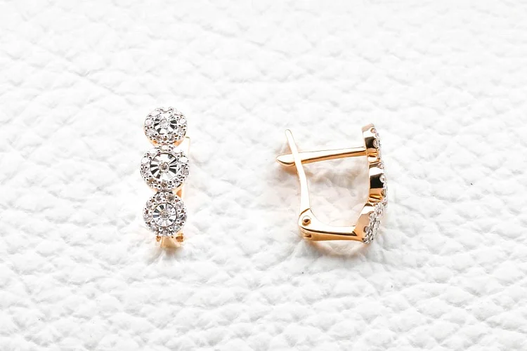 Серьги из красного золота с 62 бриллиантами