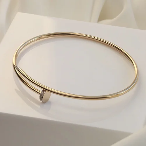 Браслет из жёлтого золота с 18 выращенными бриллиантами