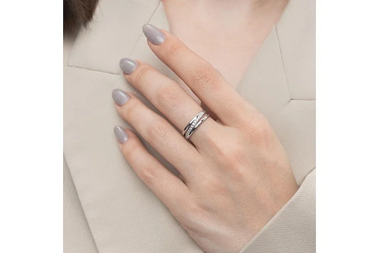 Кольцо Дорожка из белого золота с 12 бриллиантами