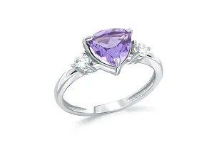 Кольцо из белого золота с аметистом и 2 фианитами