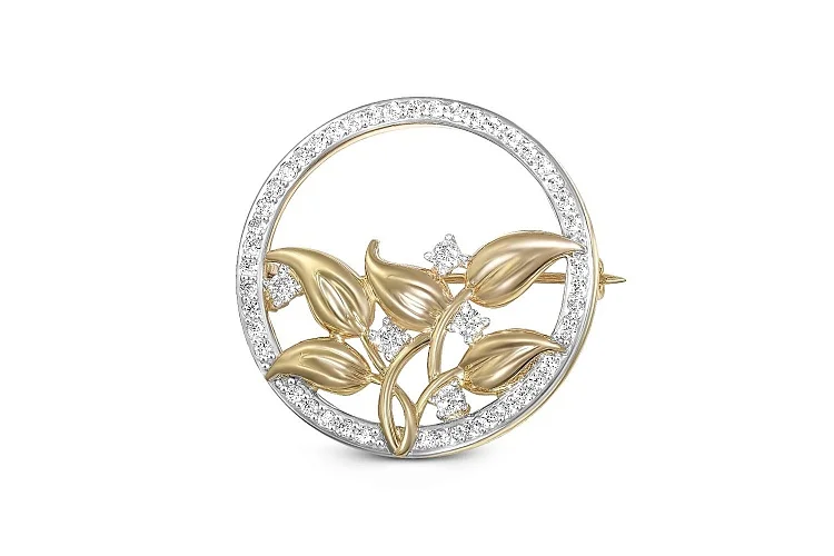 Брошь Цветок из жёлтого золота с 49 фианитами