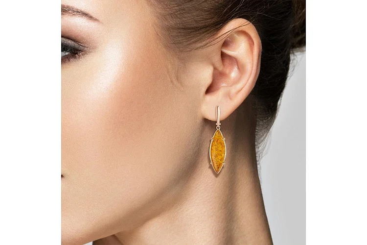 Серьги из красного золота с янтарём