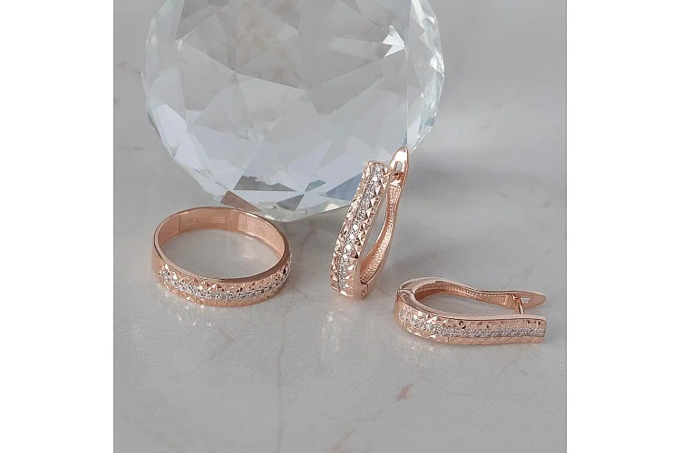 Кольцо Дорожка из красного золота с 17 бриллиантами