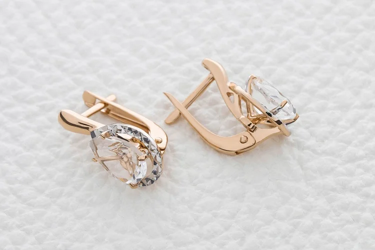 Серьги из красного золота с горным хрусталём