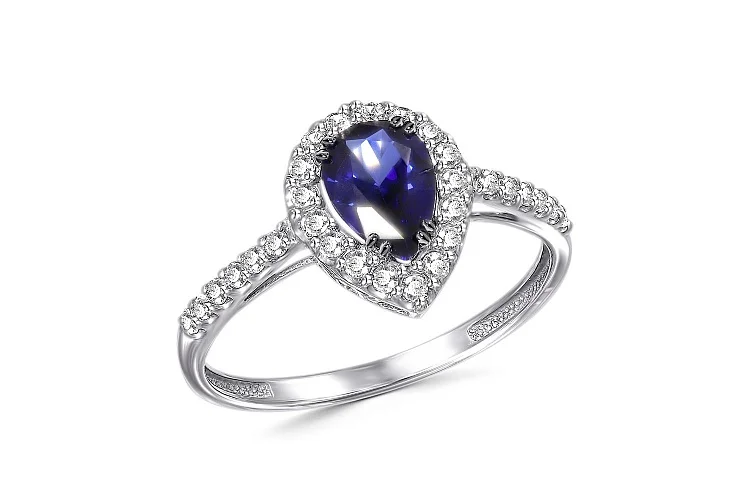 Кольцо из белого золота с корундом и 29 фианитами