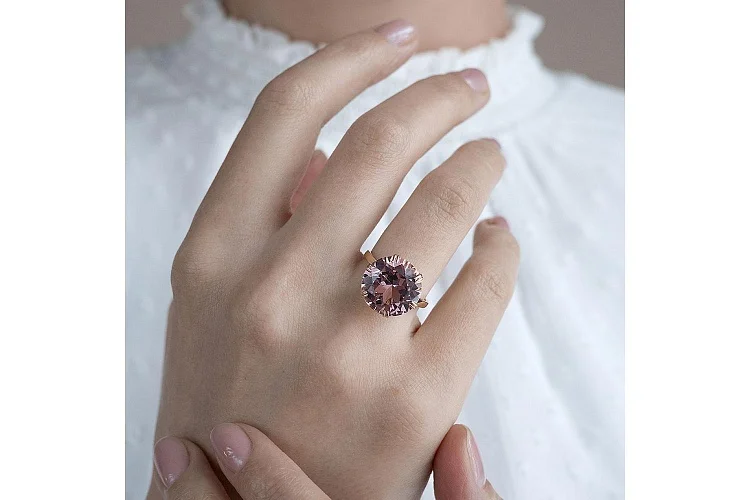 Кольцо из красного золота с ситаллом