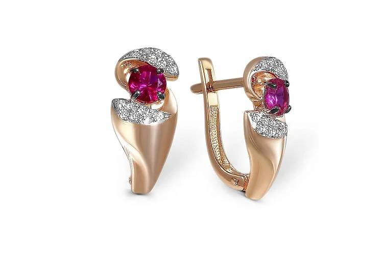 Серьги из красного золота с 2 корундами и 28 бриллиантами
