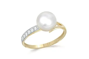 Кольцо из жёлтого золота с жемчугом и 6 фианитами