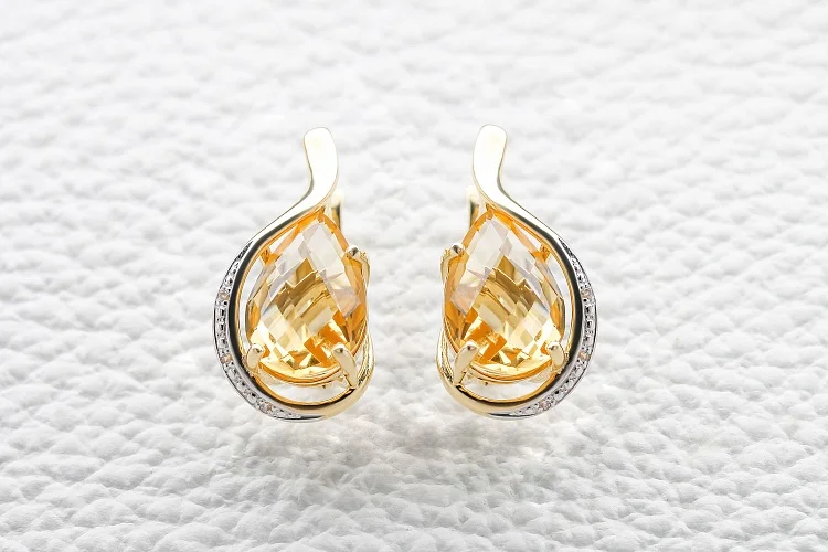 Серьги из жёлтого золота с 8 цитринами