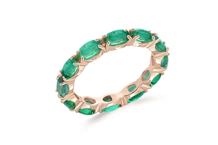 Кольцо Дорожка из красного золота с 14 изумрудами