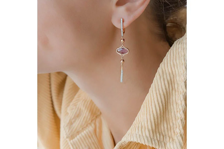 Серьги из красного золота с 2 аметистами и 38 фианитами