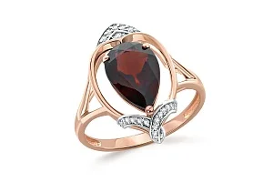 Кольцо из красного золота с гранатом и 23 фианитами