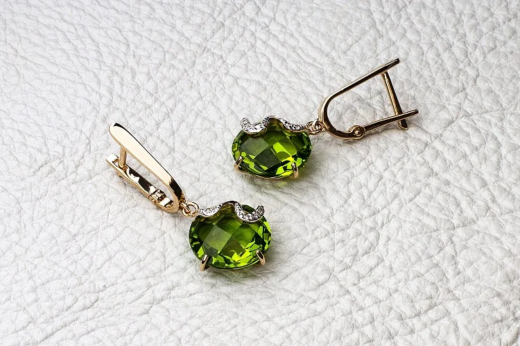 Серьги из красного золота с 2 ситаллами и 14 фианитами