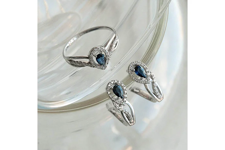 Серьги из белого золота с 2 сапфирами и 48 бриллиантами