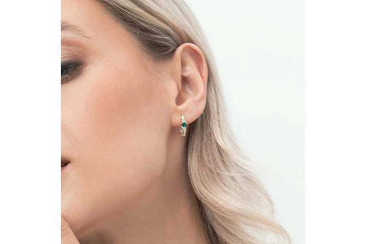 Серьги из жёлтого золота с 2 изумрудами и 12 бриллиантами