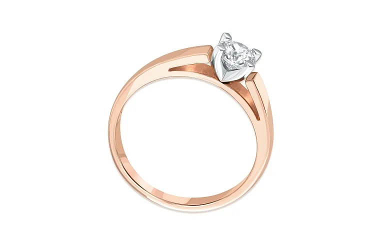 Кольцо из красного золота с выращенным бриллиантом