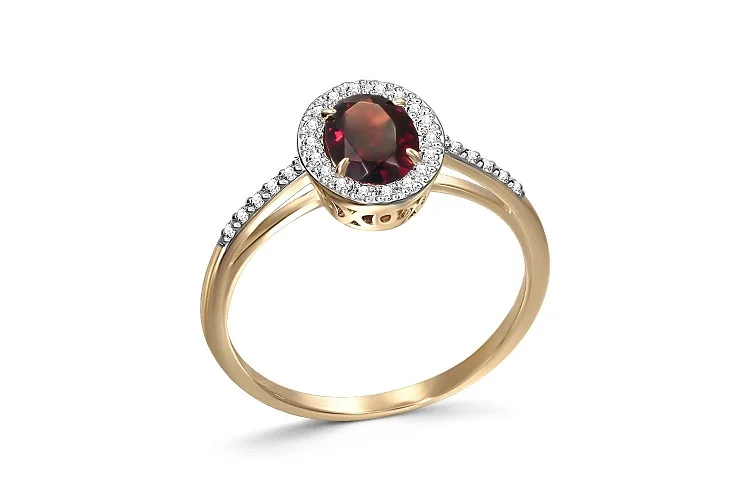 Кольцо из жёлтого золота с гранатом и 28 фианитами