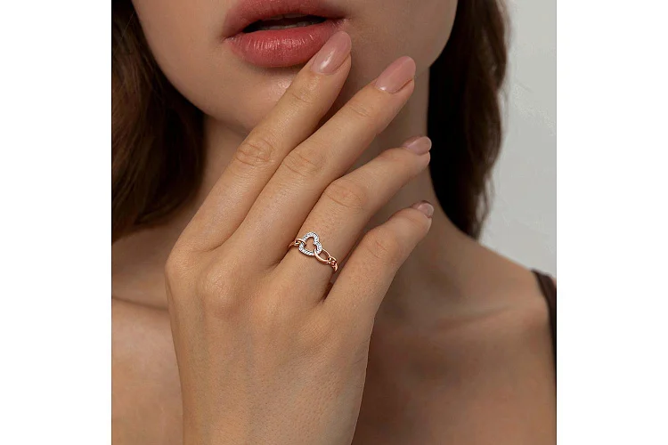 Кольцо Сердце из красного золота с 20 фианитами