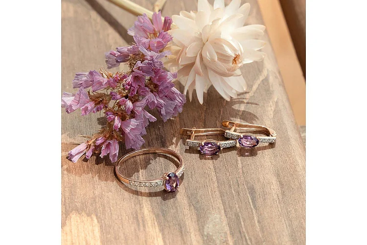 Серьги из красного золота с 2 аметистами и 10 фианитами