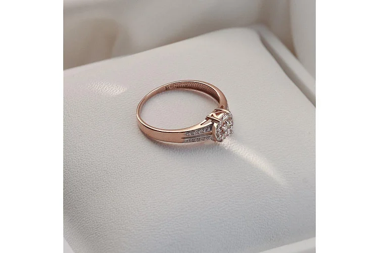 Кольцо Малинка из красного золота с 23 бриллиантами