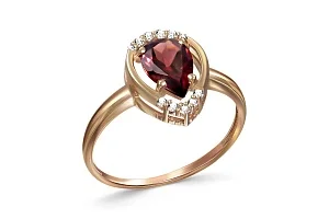 Кольцо из красного золота с гранатом и 11 фианитами