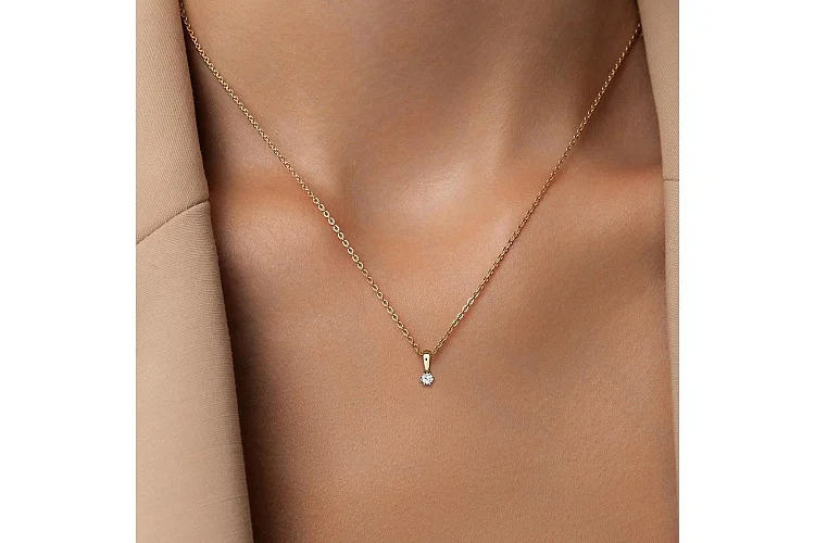 Подвеска из жёлтого золота с фианитом