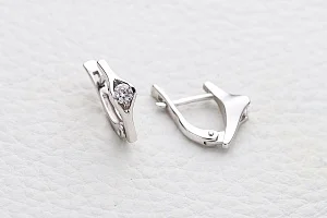 Серьги из белого золота с 2 бриллиантами