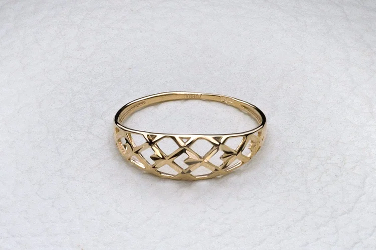 Кольцо из красного золота без вставок