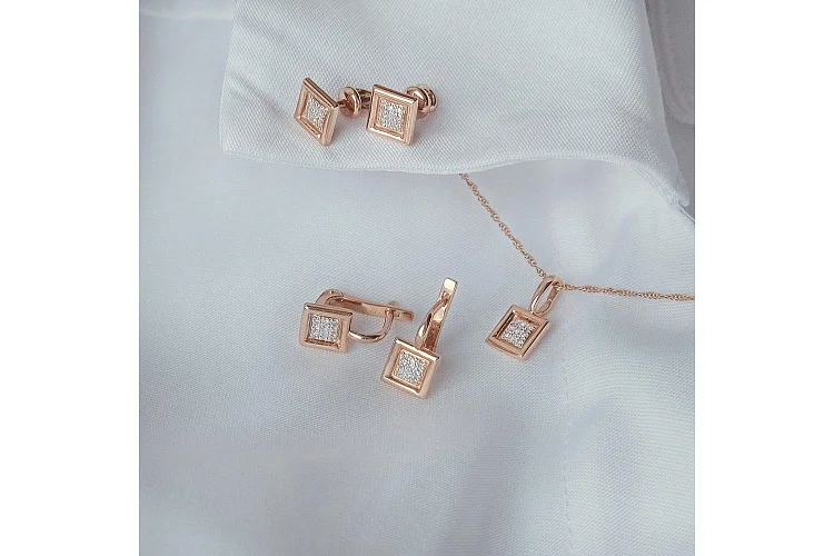 Серьги из красного золота с 18 бриллиантами