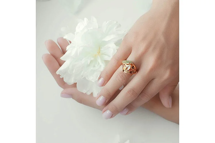 Кольцо из красного золота с аметистом, турмалинами и фианитами