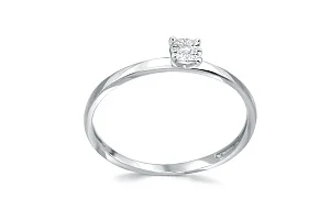 Кольцо из белого золота с бриллиантом