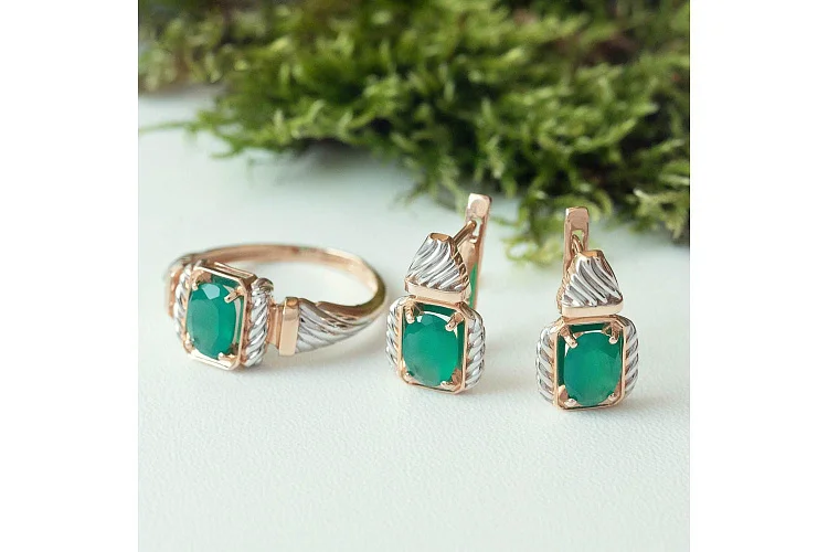 Серьги из красного золота с 2 хризопразами