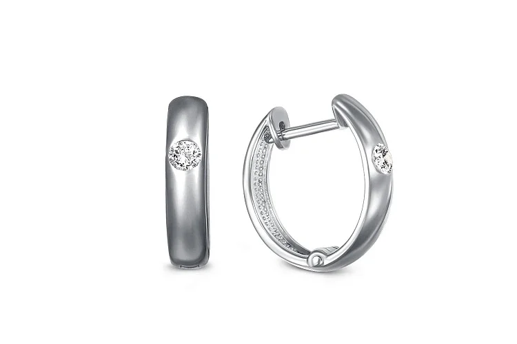 Серьги из белого золота с 2 бриллиантами