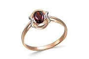 Кольцо из красного золота с гранатом