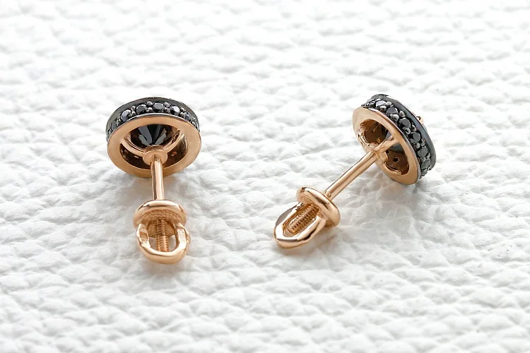 Серьги-пусеты из красного золота с 34 фианитами