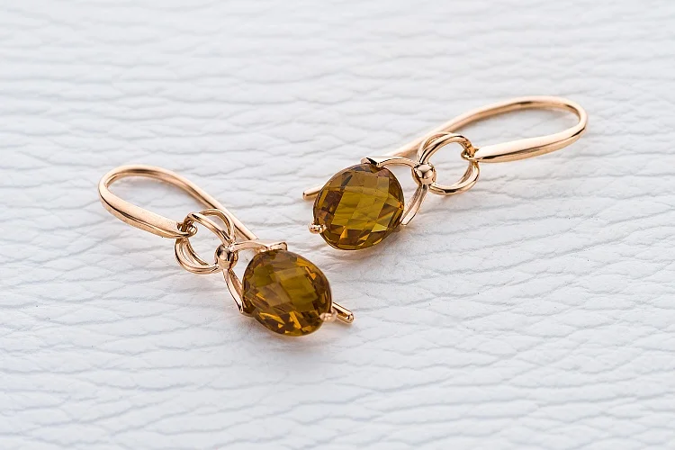 Серьги из красного золота с 2 султанитами